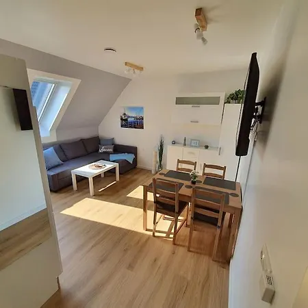 Kiel-Russee Familienwohnung, Lademoeglichkeit, Co2 Frei Esterno foto