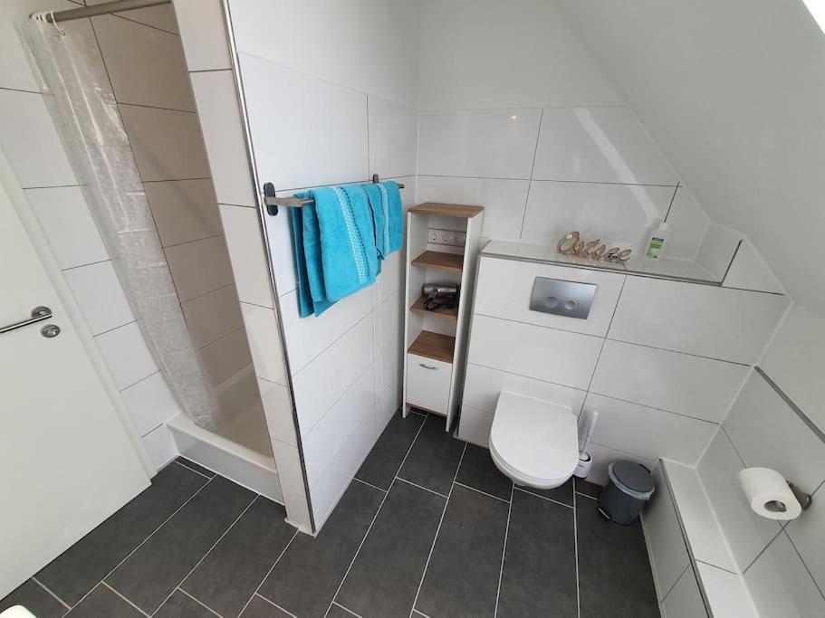 Appartamento Kiel-russee Familienwohnung, Lademoeglichkeit, Co2 Frei *