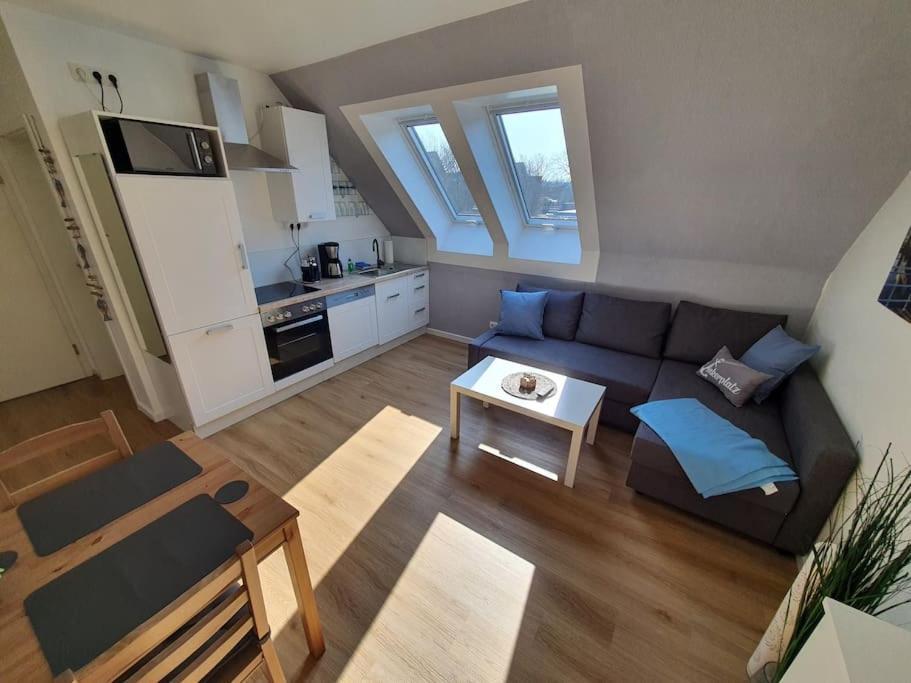 Kiel-russee Familienwohnung, Lademoeglichkeit, Co2 Frei *